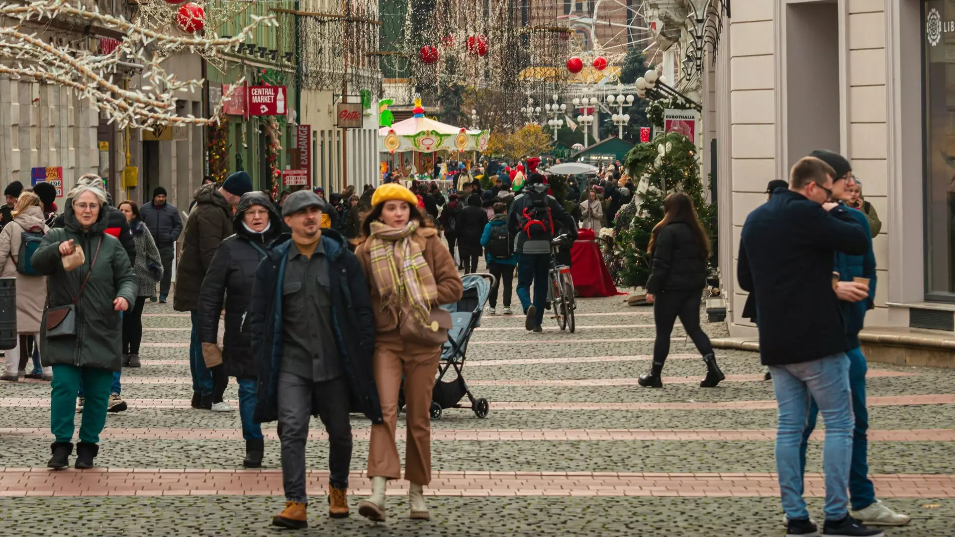 Vreme neobișnuit de caldă p&acirc;nă &icirc;nainte de Crăciun. ANM anunță prognoza pentru următoarele două săptăm&acirc;ni